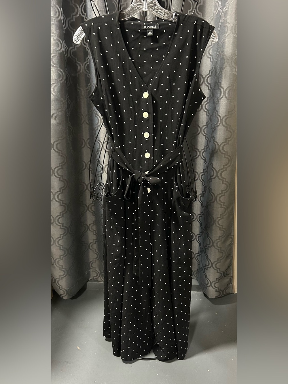 Roz & Ali Black Polka Dot Sleeveless Button-Front Romper